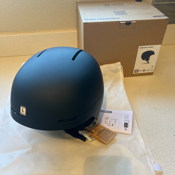 Salomon Other - Salomon Matte Black Ski Helmet